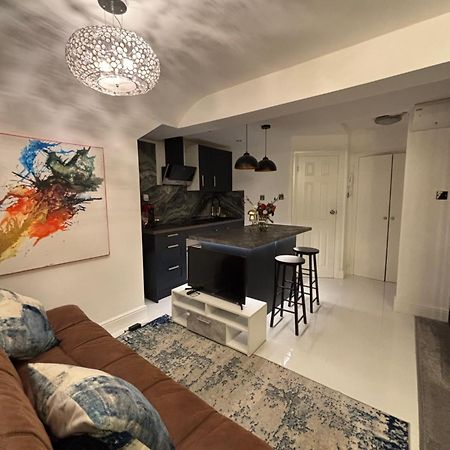 Newly Renovated Modern Studio Apartment In West Kensington London Exterior foto