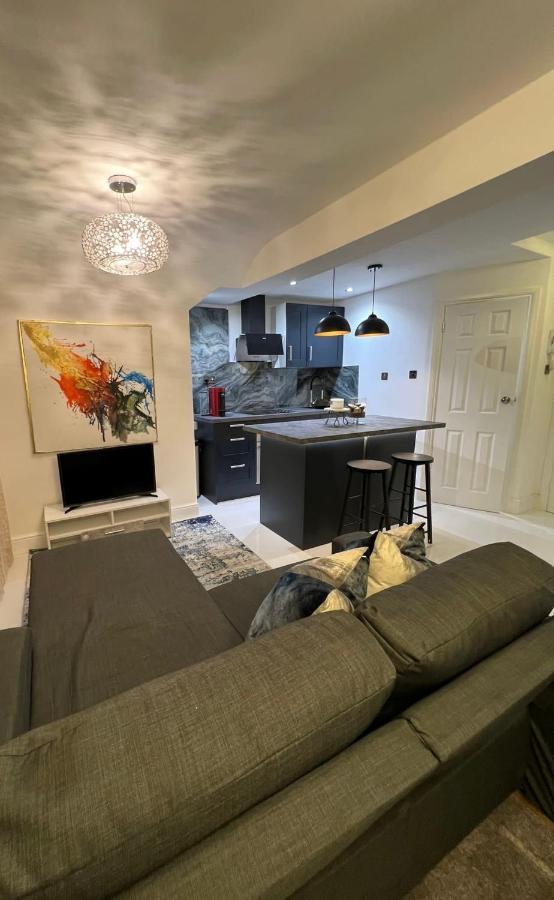 Newly Renovated Modern Studio Apartment In West Kensington London Exterior foto